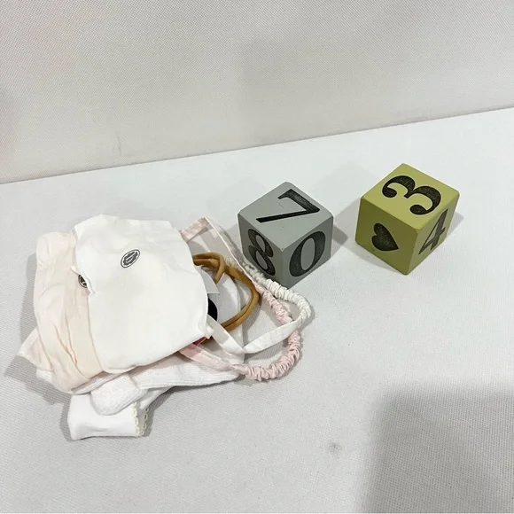 Baby Newborn Number Blocks Set & Headband Accessories for Photos Memories Girl - Picture 4 of 4